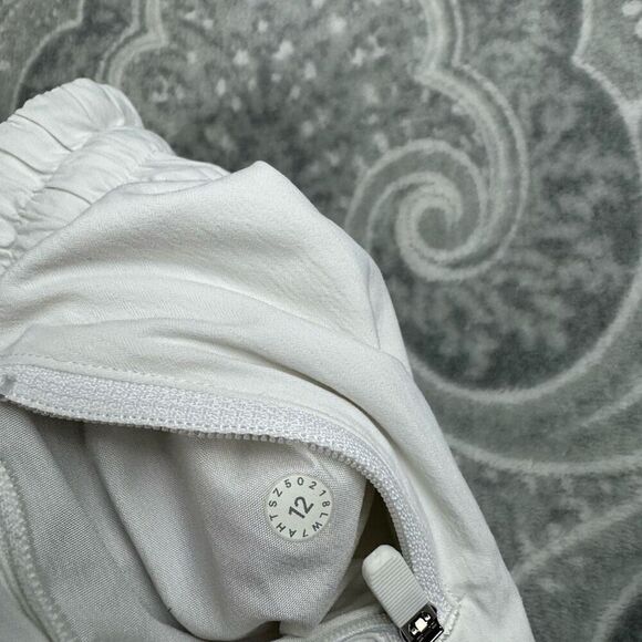 Womens Lululemon Tracker Short V - Picture 4 of 5